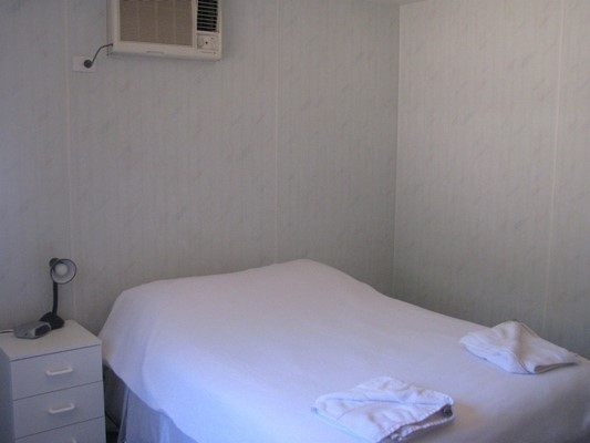 Mukinbudin Caravan Park - Park Unit Bedroom